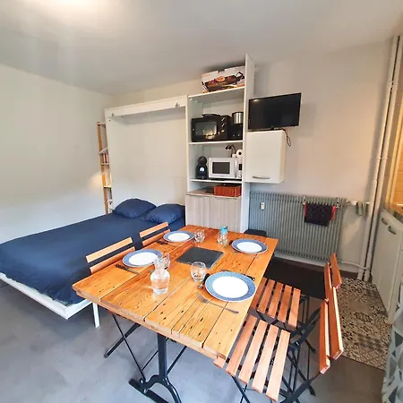 La Pause Bourboulienne Rdc Avec Balcon Διαμέρισμα *